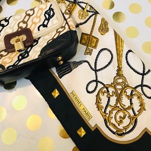 Vintage Hermès Les Clefs Key Motif Scarf